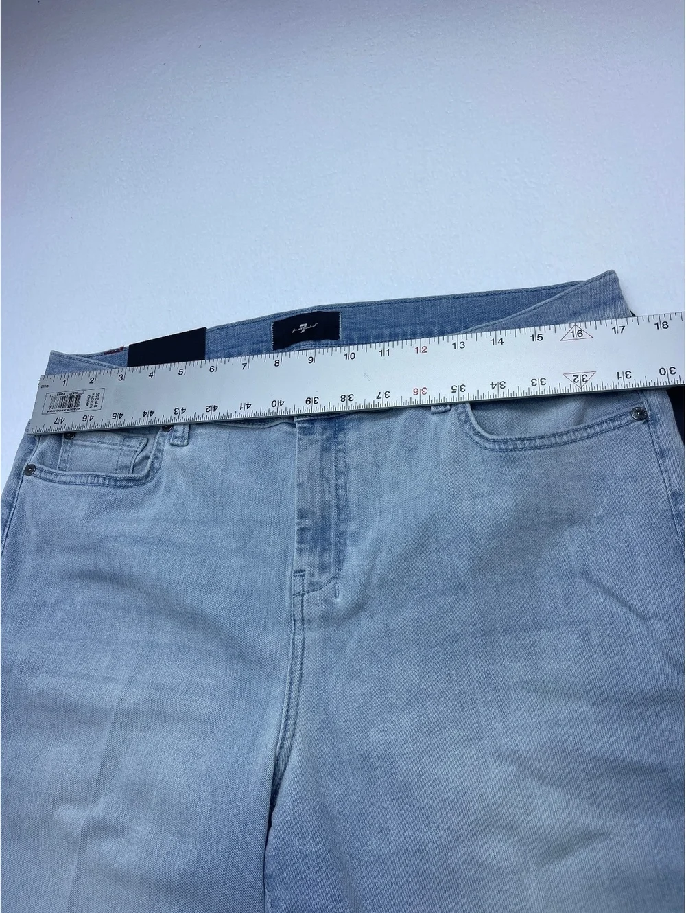 -N0055- 7 For All Mankind Light Blue Flared Denim Jeans Size 33